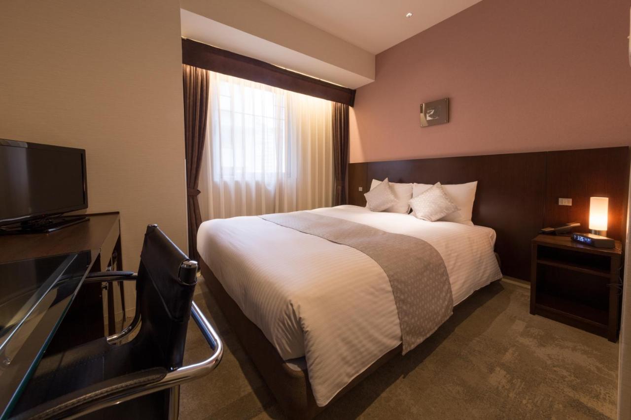 Hotel Tenjin Place Fukuoka  Exterior foto